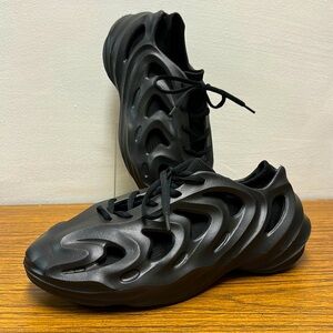 American Exchange Men’s Foam Sneakers sz 9 / lace-up / sock insert / NWOT